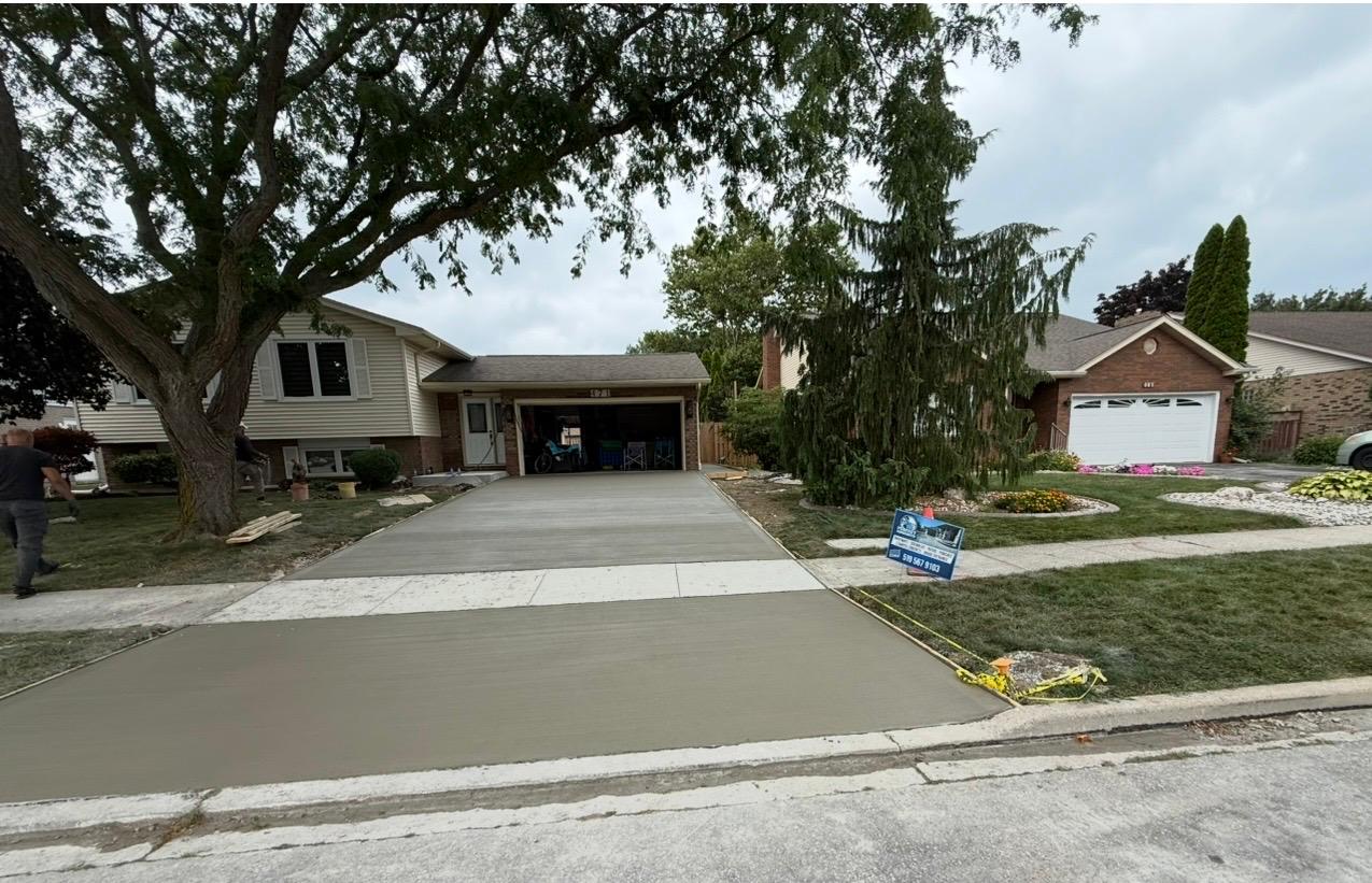 Finished concrete driveway after replacement in Windsor Ontario